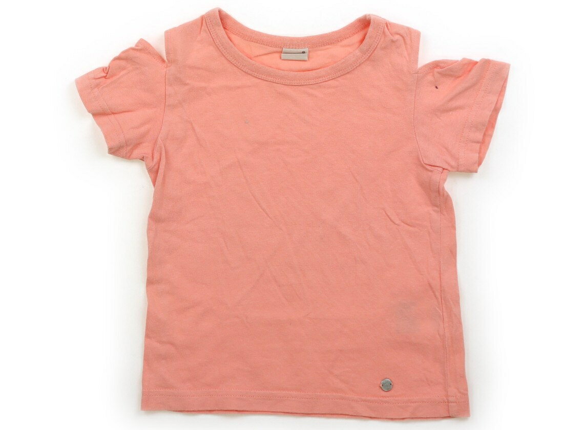 　ブランド 　petit main(プティマイン) 　カテゴリー 　Tシャツ・カットソー 　サイズ 　100サイズ 　色 　うすいコーラル 　状態 　★★★ 　記名 　なし 　ジャンル 　Girl オープンショルダー。洗いざらし感ありますがまだまだ活躍しそうです。 ＊【状態】【サイズ】に関しての詳しい説明はこちら