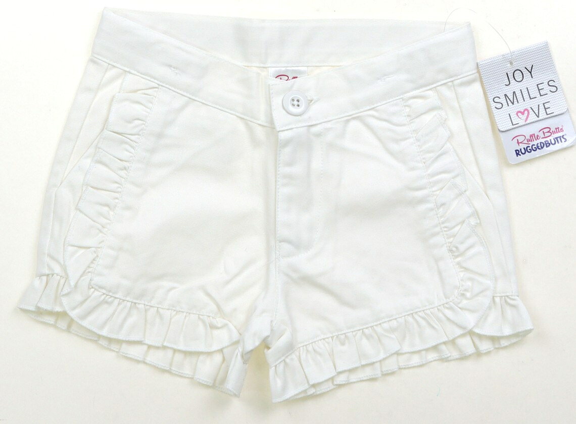 　ブランド 　Ruffle Butts(ラッフルバッツ) 　カテゴリー 　ショートパンツ 　サイズ 　90サイズ 　色 　白 　状態 　N 　記名 　なし 　ジャンル 　Girl 実際のサイズ表記は2T。新品タグ付き。コットン製、ウエストはサイズ調整ゴムが付いています。 ＊【状態】【サイズ】に関しての詳しい説明はこちら