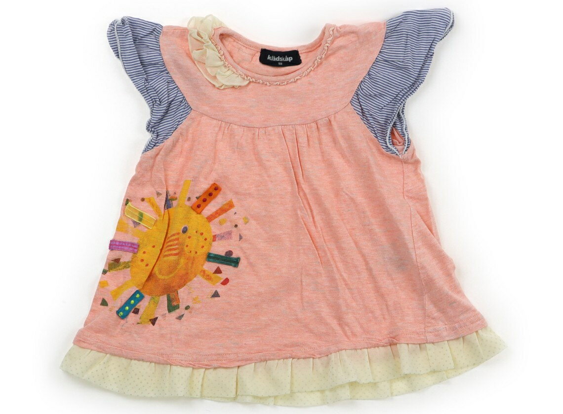 　ブランド 　kladskap(クレードスコープ) 　カテゴリー 　Tシャツ・カットソー 　サイズ 　100サイズ 　色 　ライトオレンジ・ボーダー 　状態 　★★★ 　記名 　あり（タグ） 　ジャンル 　Girl 裾広がりのデザイン・袖生地がシャツ生地・裾フリルが可愛らしいです。シワ感がありますがまだお使いいただけそうです。 ＊【状態】【サイズ】に関しての詳しい説明はこちら