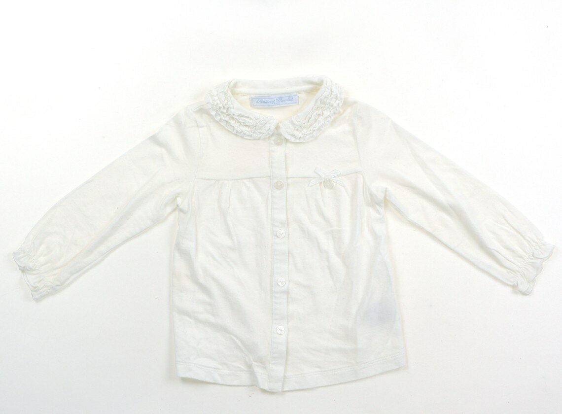 　ブランド 　Tartine et Chocolat(タルティーヌエショコラ) 　カテゴリー 　シャツ・ブラウス 　サイズ 　80サイズ 　色 　ホワイト 　状態 　★★★ 　記名 　なし 　ジャンル 　Girl 実際のサイズ表記はM。カットソー生地。袖に薄い黒いペン汚れあり。洗いざらし感がありますが、まだまだ普段着として活躍してくれそうです。 ＊【状態】【サイズ】に関しての詳しい説明はこちら