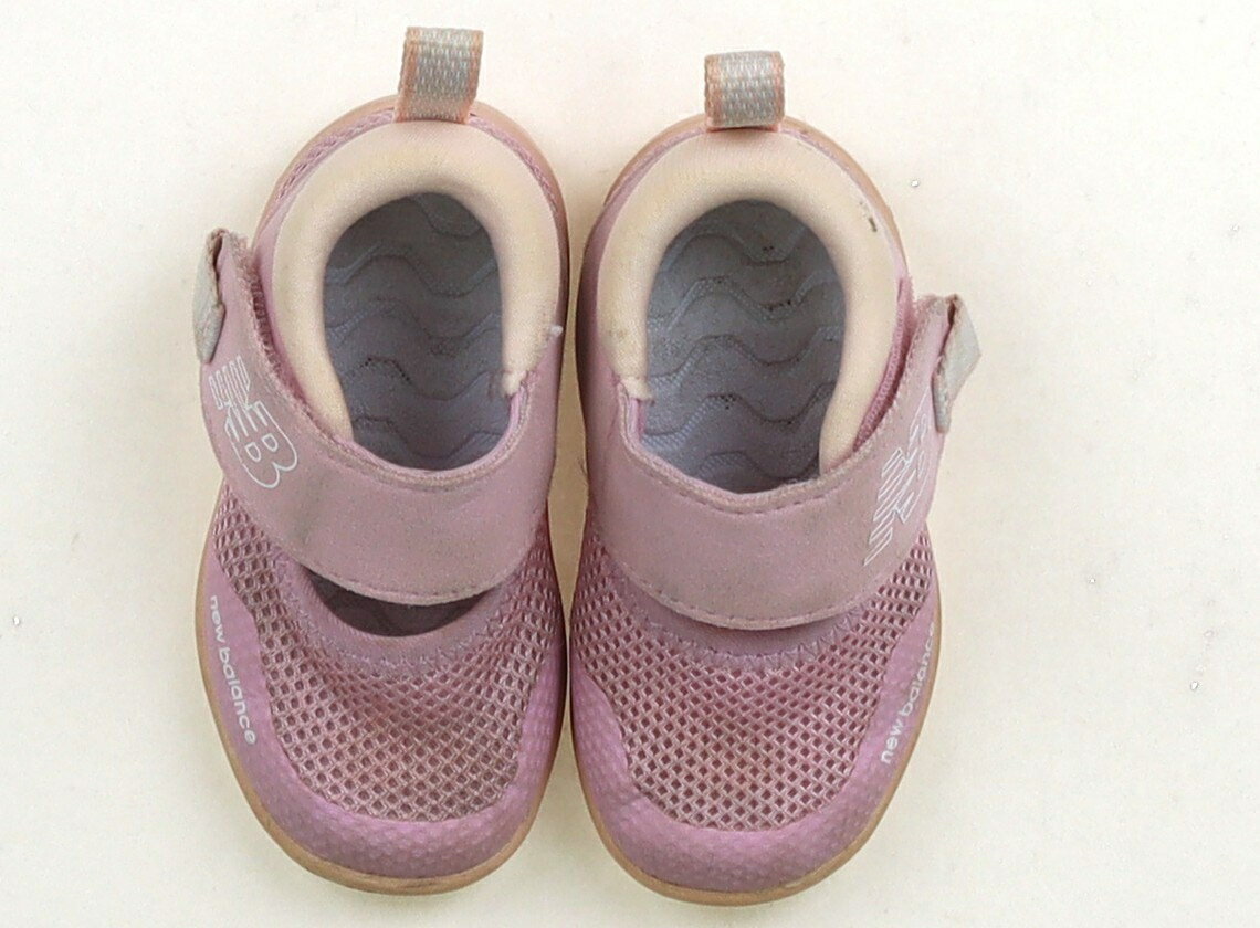 Rakuten - ニューバランス New Balance スニーカー 靴ベビー12cm以下 女の子 ピンク 子供服 ベビー服 キッズ アウトレット ユーズド 【中古】キッズ・ベビー・マタニティ