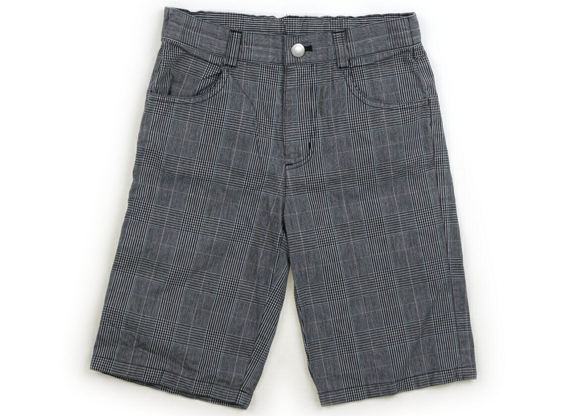 　ブランド 　Tartine et Chocolat(タルティーヌエショコラ) 　カテゴリー 　ハーフパンツ 　サイズ 　120サイズ 　色 　グレー他・チェック 　状態 　★★★ 　記名 　なし 　ジャンル 　Boy 綿100％。前ファス...