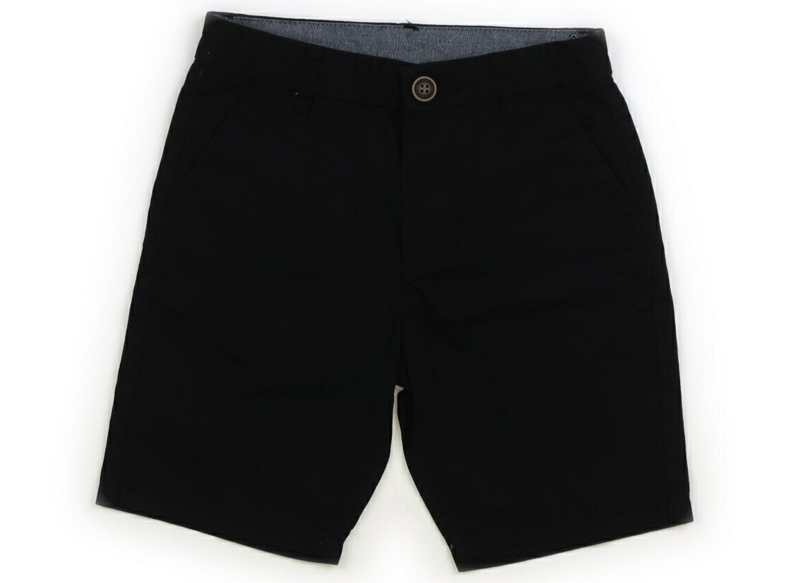 　ブランド 　NEXT(ネクスト) 　カテゴリー 　ハーフパンツ 　サイズ 　110サイズ 　色 　ブラック 　状態 　★★★ 　記名 　なし 　ジャンル 　Boy 実際のサイズ表記は6yrs。前ボタン、ファスナー。ウエストはサイズ調整ゴム...