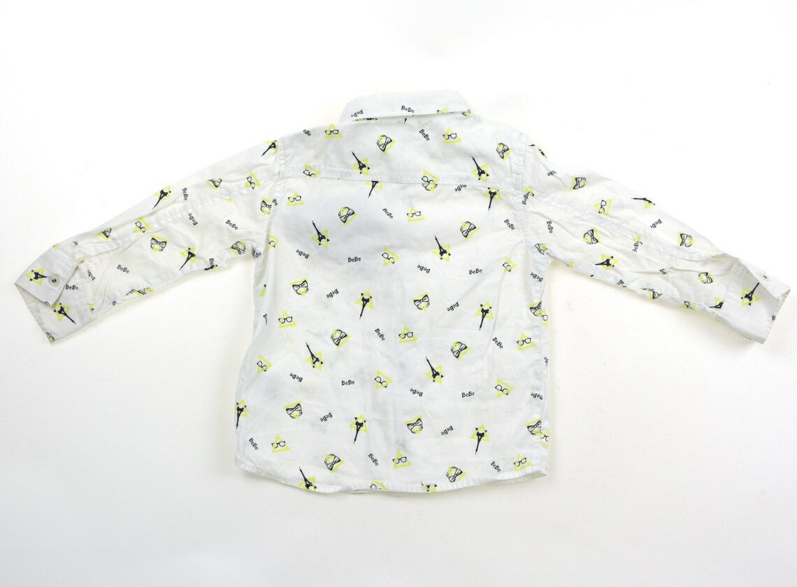 CarryOnのべべ BeBe シャツ・ブラウス 100 男の子 白、総柄 子供服 ベビー服 キッズ アウトレット ユーズド 【中古】キッズ・ベビー・マタニティ｜アングル2