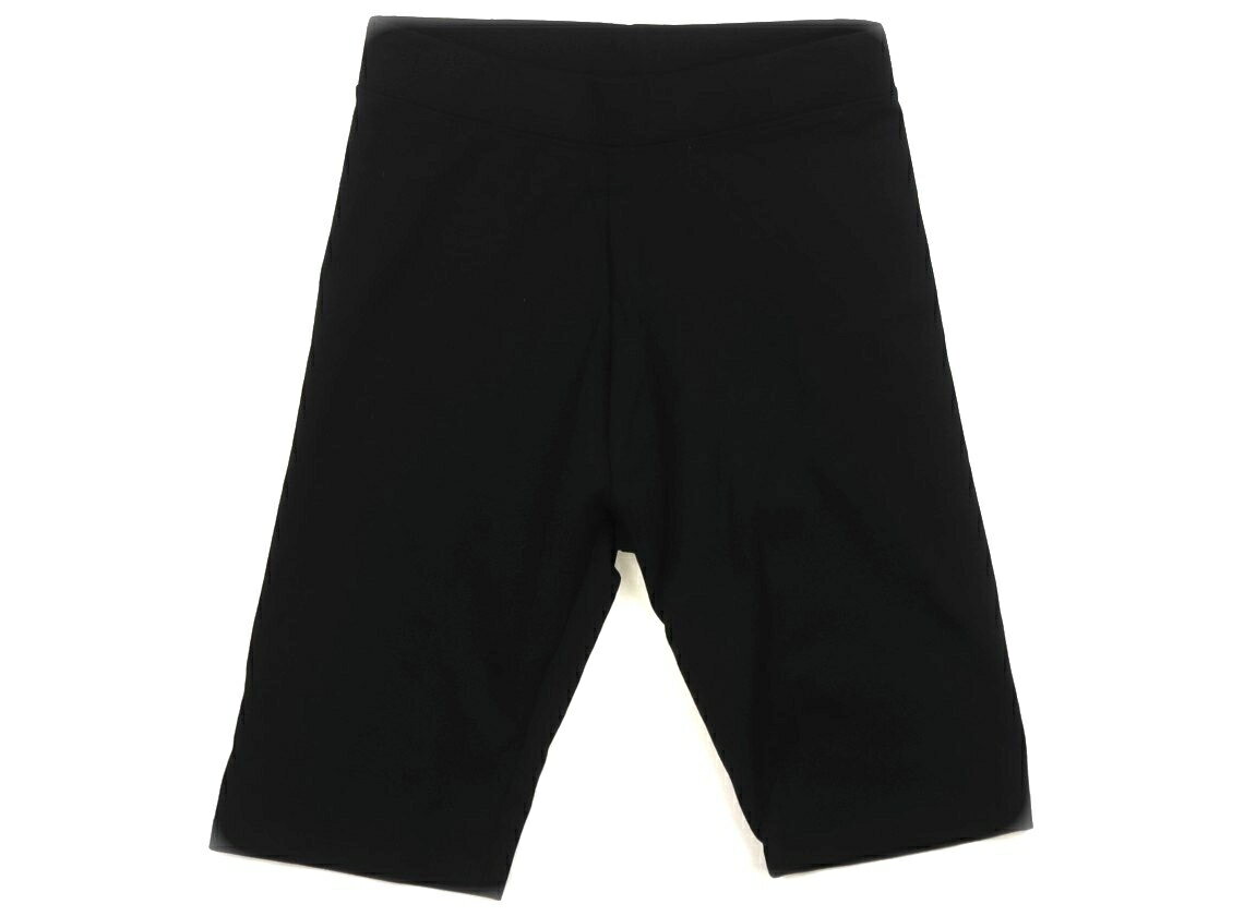 　ブランド 　ZARA(ザラ) 　カテゴリー 　パンツ 　サイズ 　150サイズ 　色 　ブラック 　状態 　★★★ 　記名 　なし 　ジャンル 　Boy 実際のサイズ表記は152cm。ハーフ丈です。レギパンです。ウエストは総ゴムです。軽い仕立てです。使用感はありますが、まだまだお使い頂けそうです。 ＊【状態】【サイズ】に関しての詳しい説明はこちら