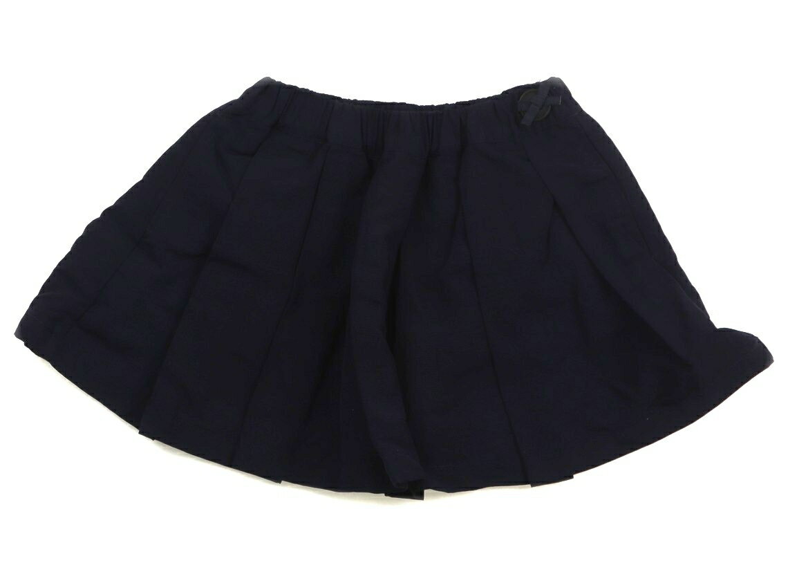 　ブランド 　petit main(プティマイン) 　カテゴリー 　スカート 　サイズ 　100サイズ 　色 　ネイビー 　状態 　★★★★ 　記名 　なし 　ジャンル 　Girl ナイロン素材。ウエストは総ゴムです。裏地付き。目立った汚れのない良品です。 ＊【状態】【サイズ】に関しての詳しい説明はこちら