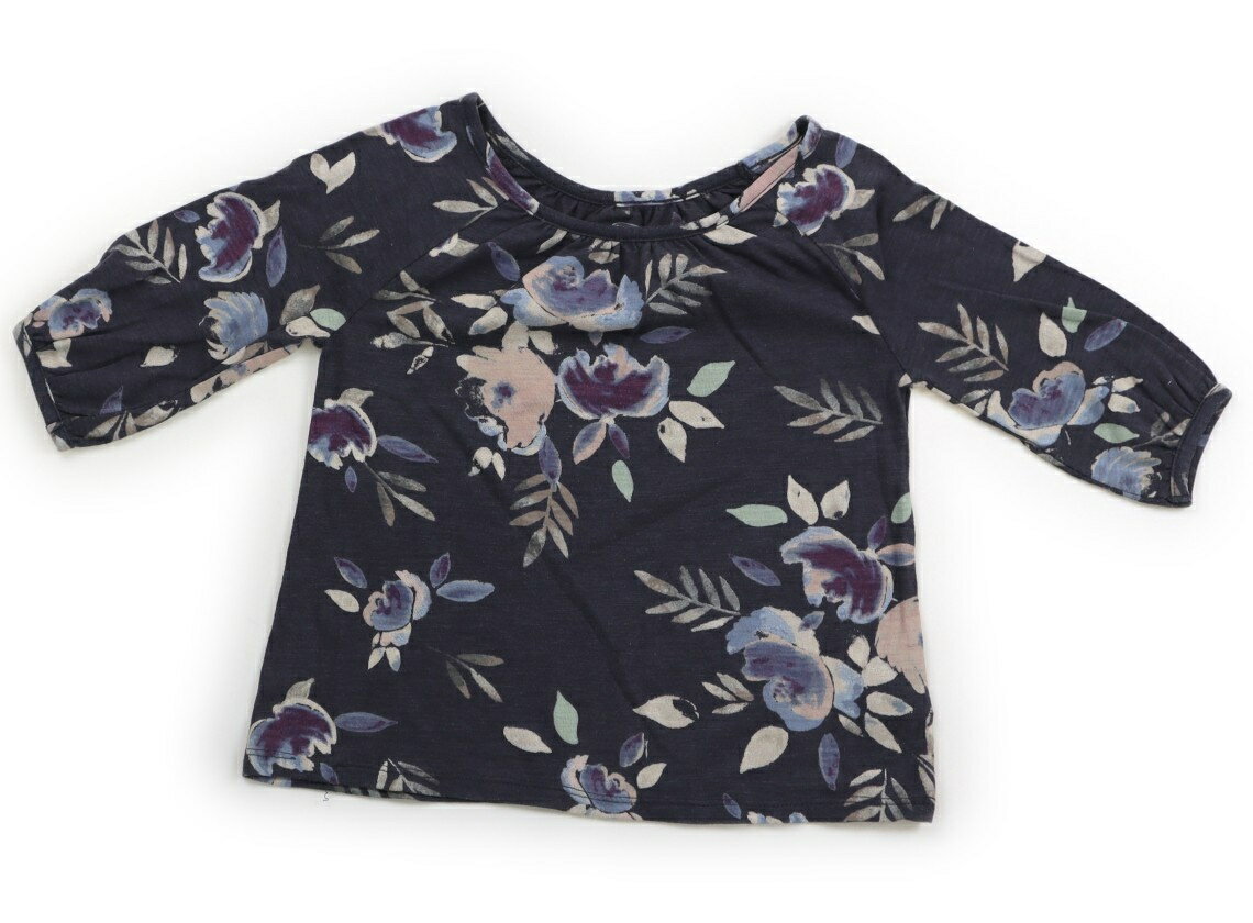 　ブランド 　OLDNAVY(オールドネイビー) 　カテゴリー 　Tシャツ・カットソー 　サイズ 　100サイズ 　色 　淡い紺、花柄 　状態 　★★ 　記名 　なし 　ジャンル 　Girl 実際のサイズ表記は4Tです。薄手のカットソー地。全体に毛羽立ちがあります。 ＊【状態】【サイズ】に関しての詳しい説明はこちら