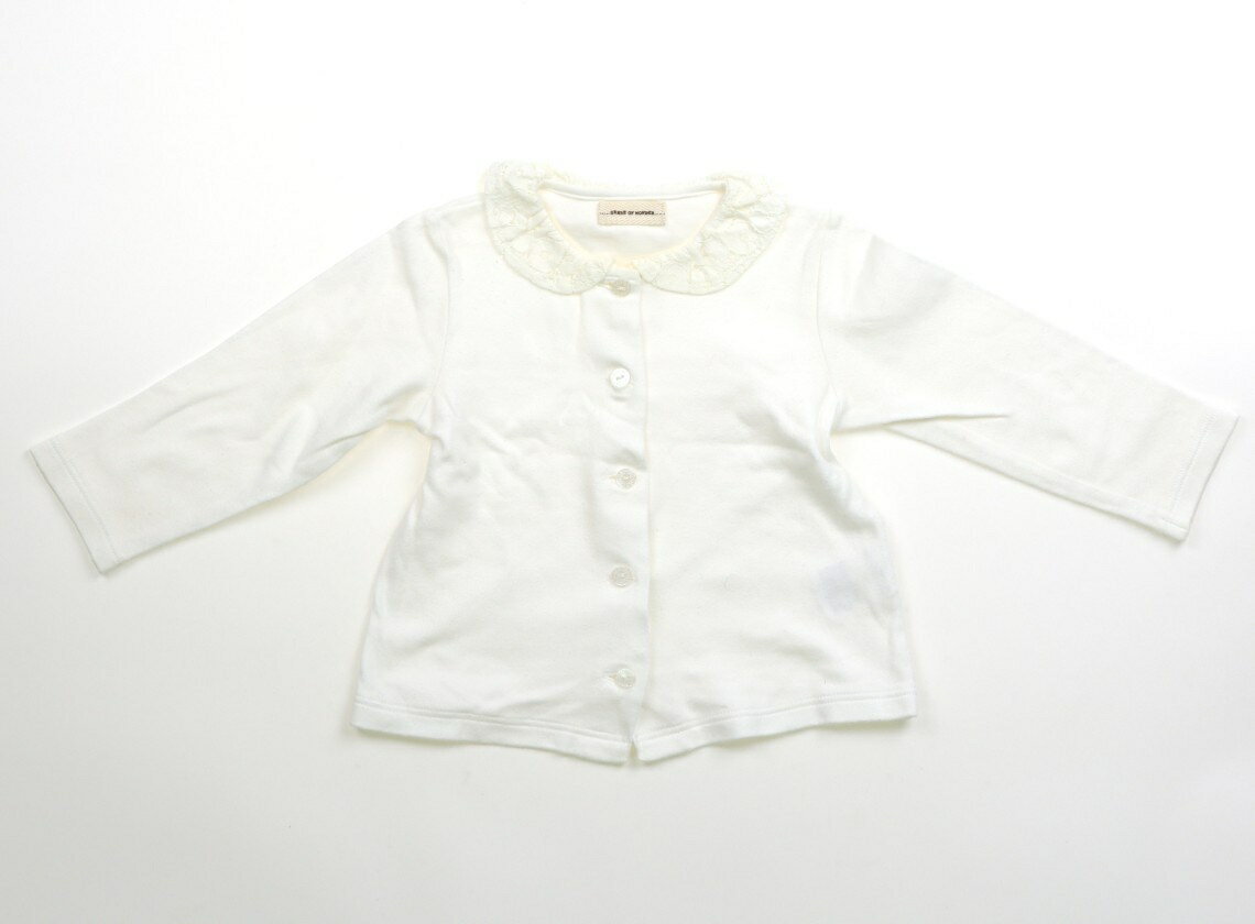 　ブランド 　Sense of Wonder(センスオブワンダー) 　カテゴリー 　シャツ・ブラウス 　サイズ 　90サイズ 　色 　白 　状態 　★★ 　記名 　なし 　ジャンル 　Girl 黄ばみ汚れと細かな毛玉がありますが、まだお使いいただけそうです。 ＊【状態】【サイズ】に関しての詳しい説明はこちら