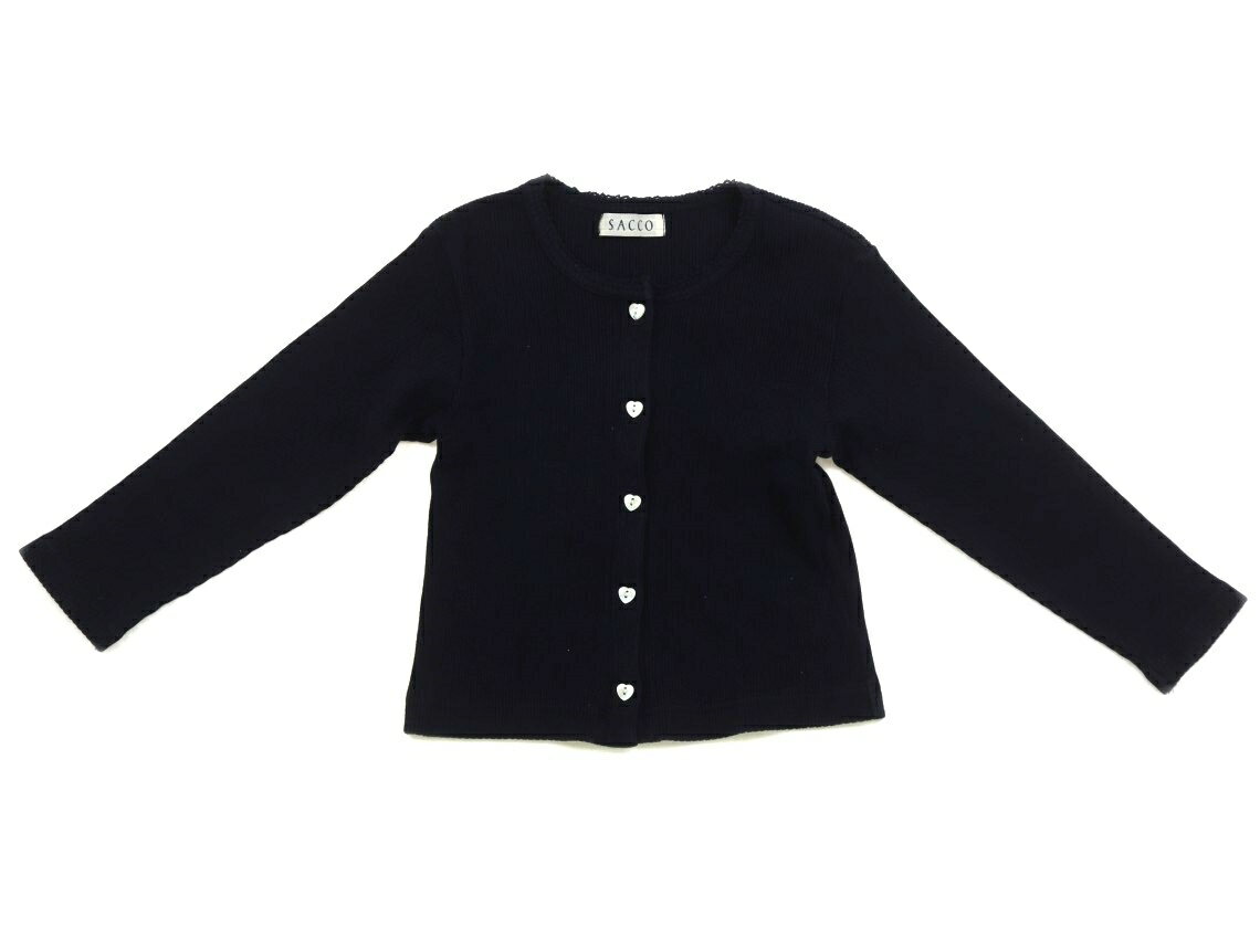 　ブランド 　SACCO(サッコ) 　カテゴリー 　カーディガン 　サイズ 　110サイズ 　色 　ネイビー・ハートボタン 　状態 　★★★ 　記名 　あり（タグ） 　ジャンル 　Girl コットンリブ素材。全体に白く色あせがありますが、まだまだ普段着として活躍してくれそうです。 ＊【状態】【サイズ】に関しての詳しい説明はこちら