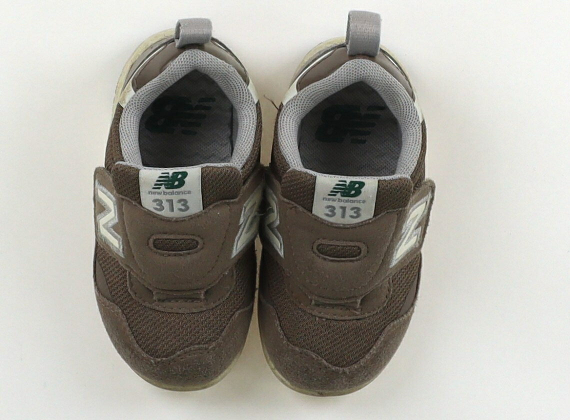 ニューバランス New Balance スニーカー 靴13cm〜 男の子 ブラウン系 子供服 ベビー服 キッズ アウトレ..