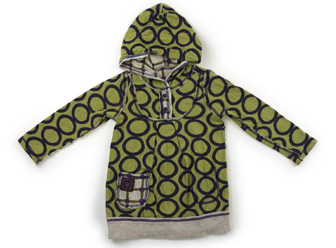 　ブランド 　Zuppa di Zucca(ズッパディズッカ) 　カテゴリー 　チュニック 　サイズ 　110サイズ 　色 　ベージュ系・カーキ系・紫・総柄 　状態 　★★ 　記名 　なし 　ジャンル 　Girl ボタンはスナップです。リバーシブル仕様。袖口、裾、ヨレ感あり。全体的に毛羽立ちがあります。洗いざらし感がありますが、まだお使いいただけそうです。サイズ表記、品質タグなし。後ろ中心着丈、約42cm。身幅約30cm×2。フードは縫い付けです。 ＊【状態】【サイズ】に関しての詳しい説明はこちら