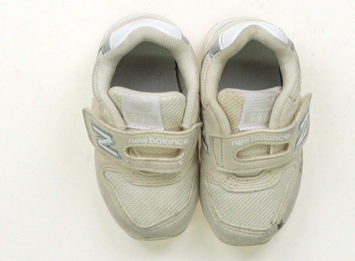 ニューバランス New Balance スニーカー 靴12cm〜 女の子 ホワイト 子供服 ベビー服 キッズ アウトレット ユーズド 【中古】キッズ・ベビー・マタニティ