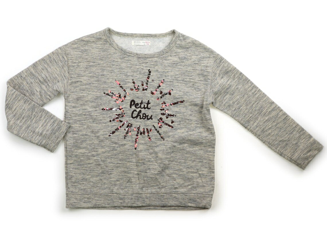 　ブランド 　ZARA(ザラ) 　カテゴリー 　トレーナー・プルオーバー 　サイズ 　160サイズ 　色 　ベージュグレーブラック 　状態 　★★★ 　記名 　なし 　ジャンル 　Girl 実際のサイズ表記は164cm。裏起毛。前身頃に茶色いシミあり。表裏に毛玉がありますが、まだまだ普段着として活躍してくれそうです。 ＊【状態】【サイズ】に関しての詳しい説明はこちら