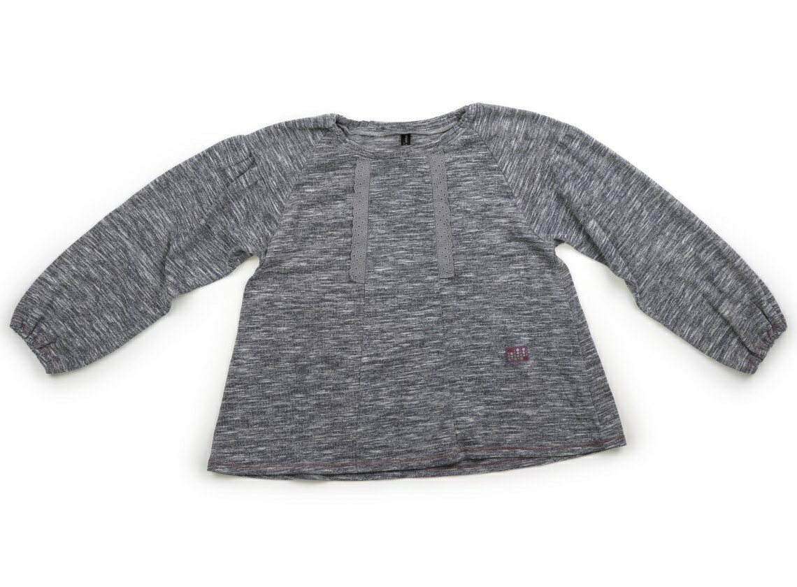 　ブランド 　Zuppa di Zucca(ズッパディズッカ) 　カテゴリー 　チュニック 　サイズ 　110サイズ 　色 　杢グレー 　状態 　★★★ 　記名 　なし 　ジャンル 　Girl ポリエステルコットンのジャガードカットソー。胸元のフリルはアイレットレース。全体的に使用感がありますが、特に目立つ汚れはなくまだお使い頂けそうです。 ＊【状態】【サイズ】に関しての詳しい説明はこちら