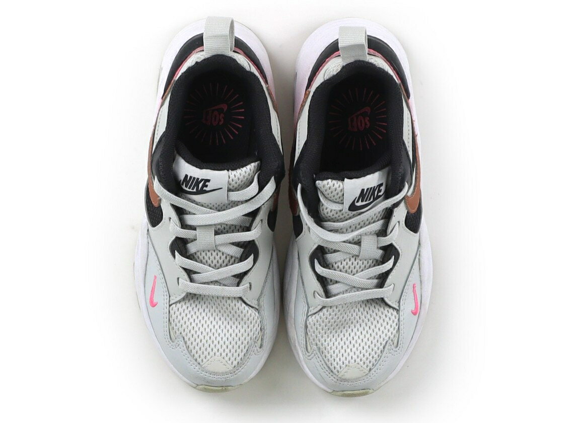 ナイキ NIKE スニーカー