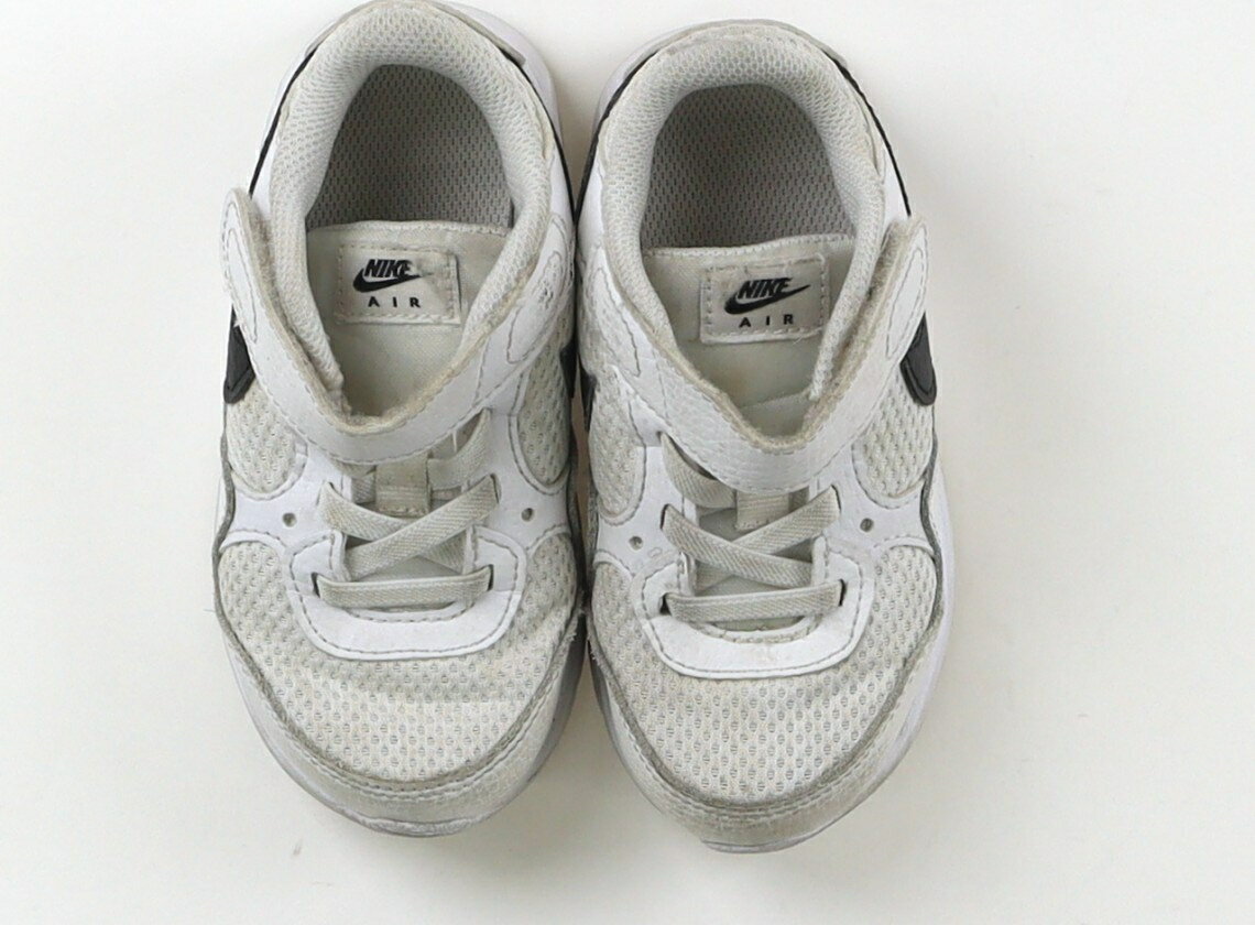 ナイキ NIKE スニーカー