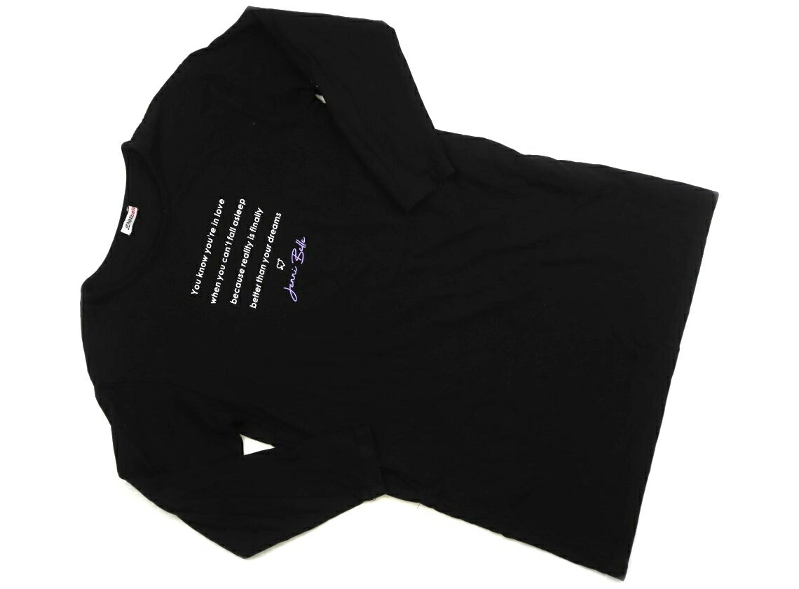 　ブランド 　JENNI(ジェニィ) 　カテゴリー 　チュニック 　サイズ 　150サイズ 　色 　黒、白、パープル 　状態 　★★★ 　記名 　なし 　ジャンル 　Girl Tシャツ生地。全体にヨレ、やや色褪せ感あり。まだまだ活躍しそうです。 ＊【状態】【サイズ】に関しての詳しい説明はこちら