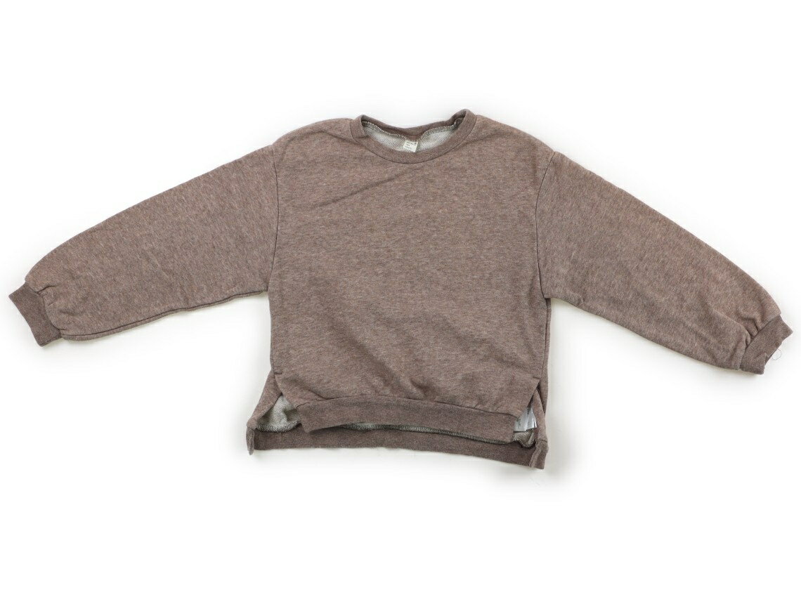 　ブランド 　apres les cours(アプレレクール) 　カテゴリー 　トレーナー・プルオーバー 　サイズ 　130サイズ 　色 　グレージュ 　状態 　★★★ 　記名 　なし 　ジャンル 　Girl 袖口・裾に毛玉がありますが、まだまだお使いいただけそうです。 ＊【状態】【サイズ】に関しての詳しい説明はこちら