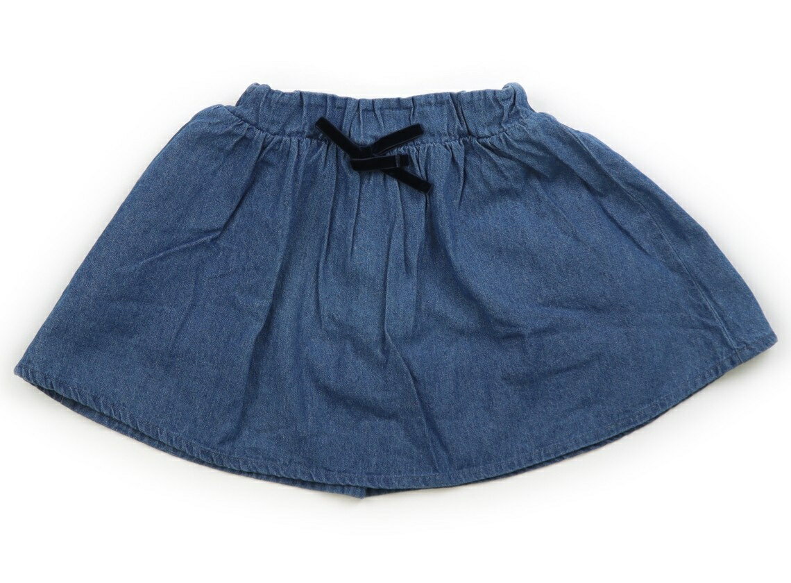 　ブランド 　apres les cours(アプレレクール) 　カテゴリー 　スカート 　サイズ 　110サイズ 　色 　ブルー 　状態 　★★★ 　記名 　なし 　ジャンル 　Girl はりのあるやや薄手綿地。ウエストは総ゴムで、シワ部分に色褪せがあります。シワがありますが、目立った汚れのない良品です。 ＊【状態】【サイズ】に関しての詳しい説明はこちら