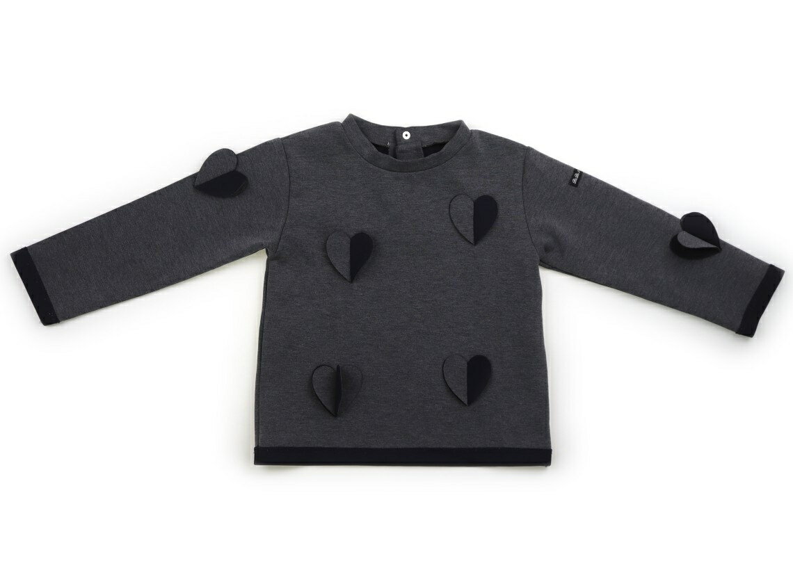 　ブランド 　BeBe Petits Pois Vert(ベベ プチ ポワ ヴェール) 　カテゴリー 　トレーナー・プルオーバー 　サイズ 　110サイズ 　色 　グレー、ネイビー 　状態 　★★★ 　記名 　なし 　ジャンル 　Girl 薄手のダイバー素材。後ろボタンあきです。スナップボタン。袖口、裾に細かい毛玉が複数ありますが、目立った汚れのない良品です。まだまだ普段着として活躍してくれそうです。 ＊【状態】【サイズ】に関しての詳しい説明はこちら