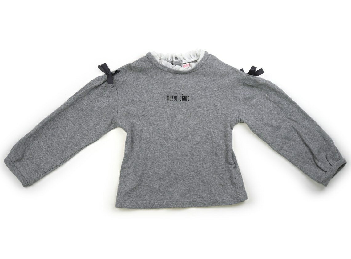 　ブランド 　mezzo piano(メゾピアノ) 　カテゴリー 　トレーナー・プルオーバー 　サイズ 　130サイズ 　色 　霜降りグレー 　状態 　★★★ 　記名 　なし 　ジャンル 　Girl 後ろボタンあり。若干の洗いざらし感がありますがまだまだお使いいただけます。 ＊【状態】【サイズ】に関しての詳しい説明はこちら