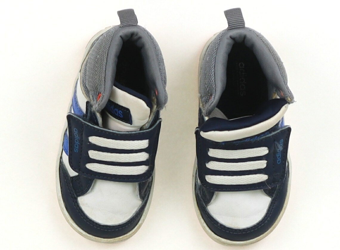 アディダス Adidas スニーカー 靴12cm〜 男の子 ホワイト・ネイビー 子供服 ベビー服 キッズ アウトレット ユーズド 【中古】キッズ・ベビー・マタニティ