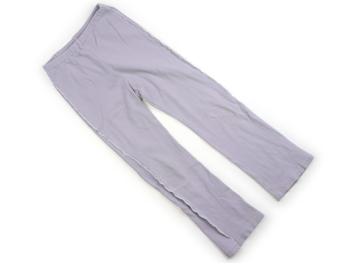 　ブランド 　petit main(プティマイン) 　カテゴリー 　パンツ 　サイズ 　130サイズ 　色 　ライトパープル 　状態 　★★★ 　記名 　なし 　ジャンル 　Girl 全体に使用感はありますが、まだまだ普段着として活躍してくれそうです。ウエストは総ゴムです。 ＊【状態】【サイズ】に関しての詳しい説明はこちら