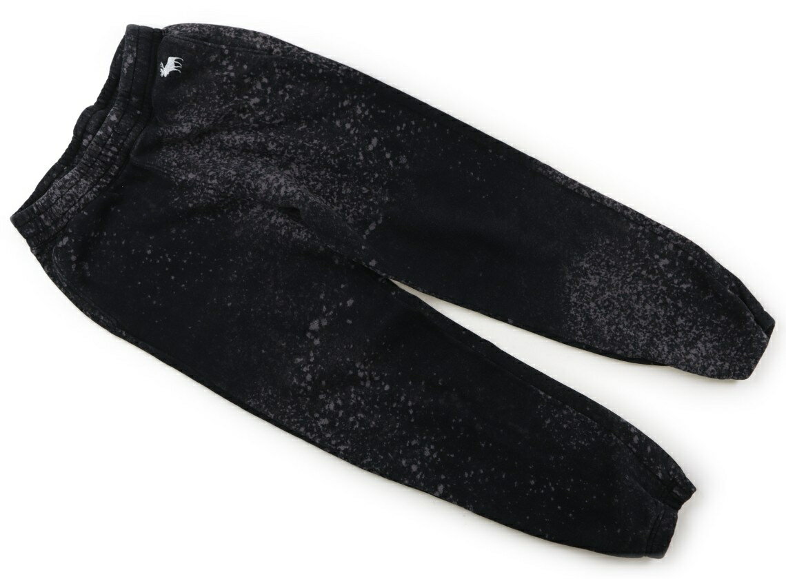 　ブランド 　Abercrombie(アバクロ) 　カテゴリー 　スウェットパンツ 　サイズ 　150サイズ 　色 　スミ黒、くすみパープル 　状態 　★★ 　記名 　なし 　ジャンル 　Boy 実際のサイズ表記は13/14。裏起毛です。ウ...