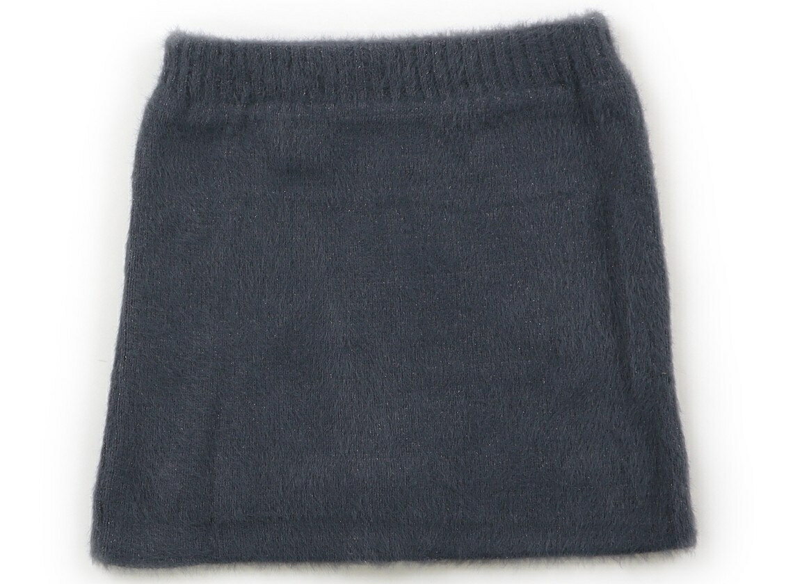 　ブランド 　petit main(プティマイン) 　カテゴリー 　キュロット 　サイズ 　100サイズ 　色 　グレー 　状態 　★★★★ 　記名 　なし 　ジャンル 　Girl 実際のサイズ表記はM。ラメ感のあるシャギーニット生地です。...