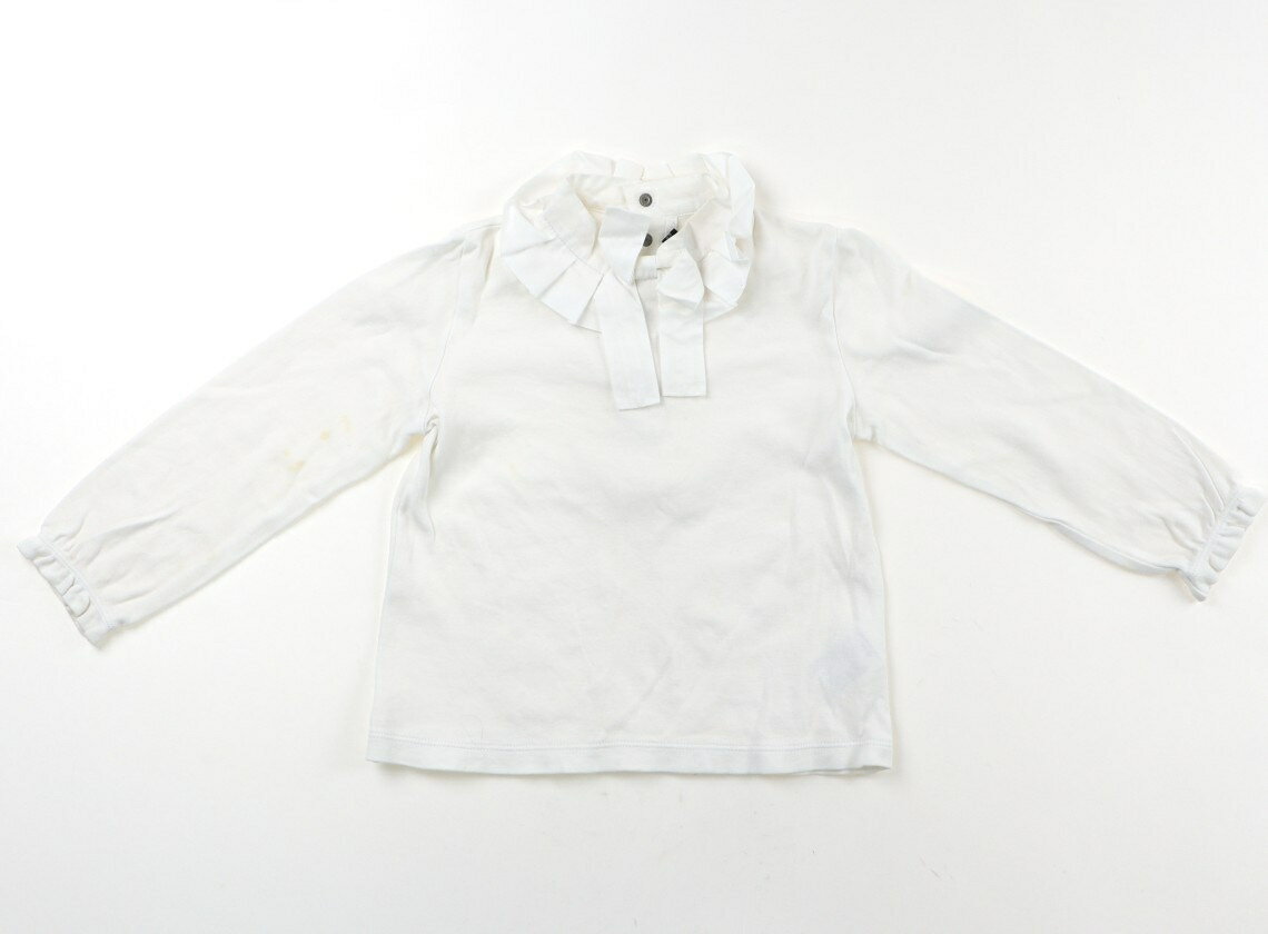 　ブランド 　BeBe(べべ) 　カテゴリー 　Tシャツ・カットソー 　サイズ 　100サイズ 　色 　ホワイト 　状態 　★★★ 　記名 　なし 　ジャンル 　Girl 天竺コットン。襟はシャツ地。全体的に使用感がありますが、特に目立つ汚...