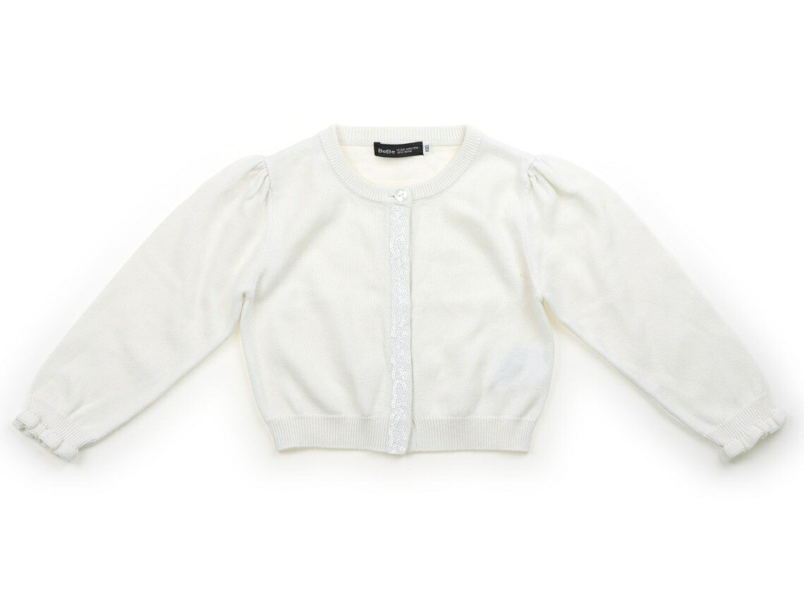 　ブランド 　BeBe(べべ) 　カテゴリー 　カーディガン 　サイズ 　100サイズ 　色 　ホワイト・スパンコール 　状態 　★★ 　記名 　なし 　ジャンル 　Girl 綿・アクリルの薄いニット地で、丈が短めデザインです。全体に毛羽立ち・黄ばみが見られます。 ＊【状態】【サイズ】に関しての詳しい説明はこちら