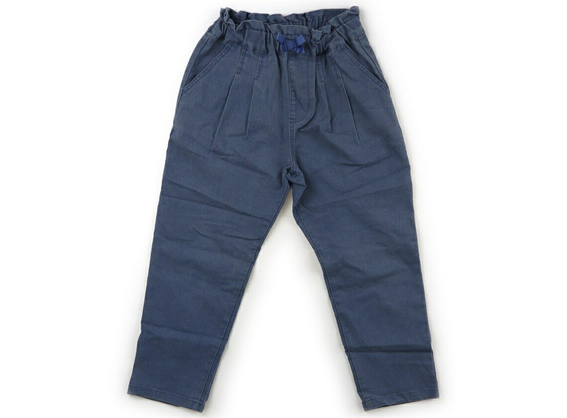 　ブランド 　Noeil(ノイユ) 　カテゴリー 　ジーンズ 　サイズ 　130サイズ 　色 　サックス 　状態 　★★★ 　記名 　なし 　ジャンル 　Girl ウエストのゴムは交換穴があります。全体に色あせ・毛羽立ちがありますが、まだお...