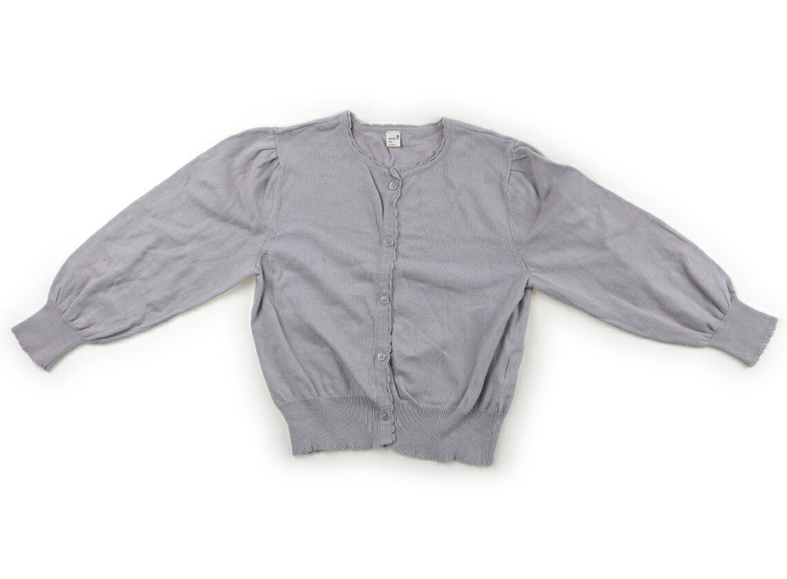 　ブランド 　apres les cours(アプレレクール) 　カテゴリー 　カーディガン 　サイズ 　120サイズ 　色 　シルバーグレー 　状態 　★★★ 　記名 　なし 　ジャンル 　Girl コットンニット。肩やお腹の右側に小さいシミがありますが、まだまだお使い頂けそうです。 ＊【状態】【サイズ】に関しての詳しい説明はこちら
