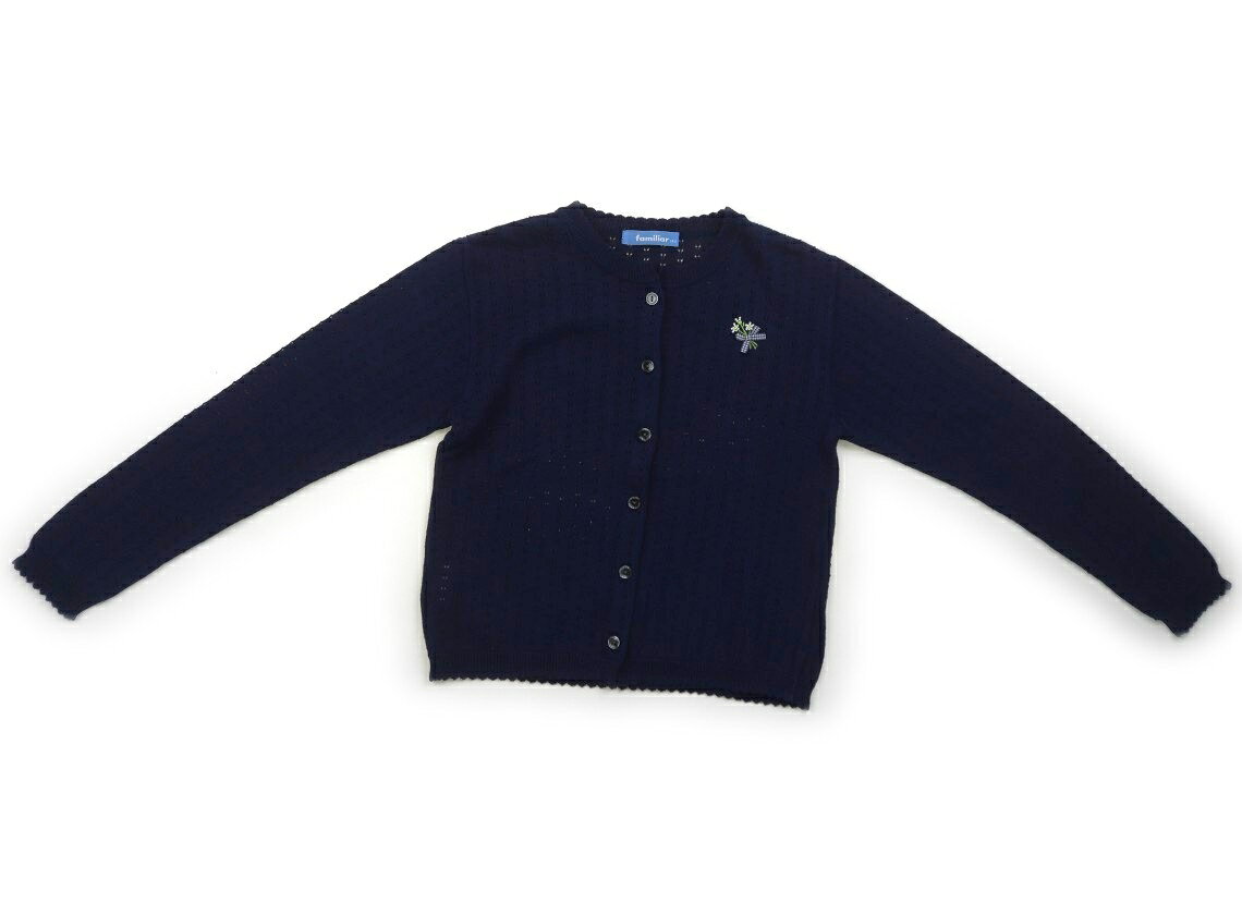 　ブランド 　familiar(ファミリア) 　カテゴリー 　カーディガン 　サイズ 　140サイズ 　色 　ネイビー 　状態 　★★（返品不可） 　記名 　なし 　ジャンル 　Girl 綿・アクリル素材。品質タグにシールはがし跡のノリ残りあり。全体に毛羽立ちがあります。ボタンホールです。使用感ありますが、まだお使いいただけそうです。 ＊【状態】【サイズ】に関しての詳しい説明はこちら
