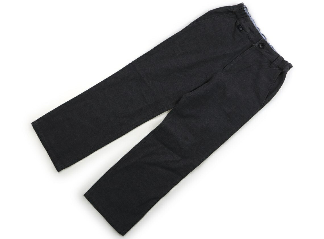 　ブランド 　familiar(ファミリア) 　カテゴリー 　パンツ 　サイズ 　130サイズ 　色 　グレー 　状態 　★★★ 　記名 　なし 　ジャンル 　Boy コットン素材。前ファスナー開きで、ウエストにはサイズ調整ゴムが付いていま...