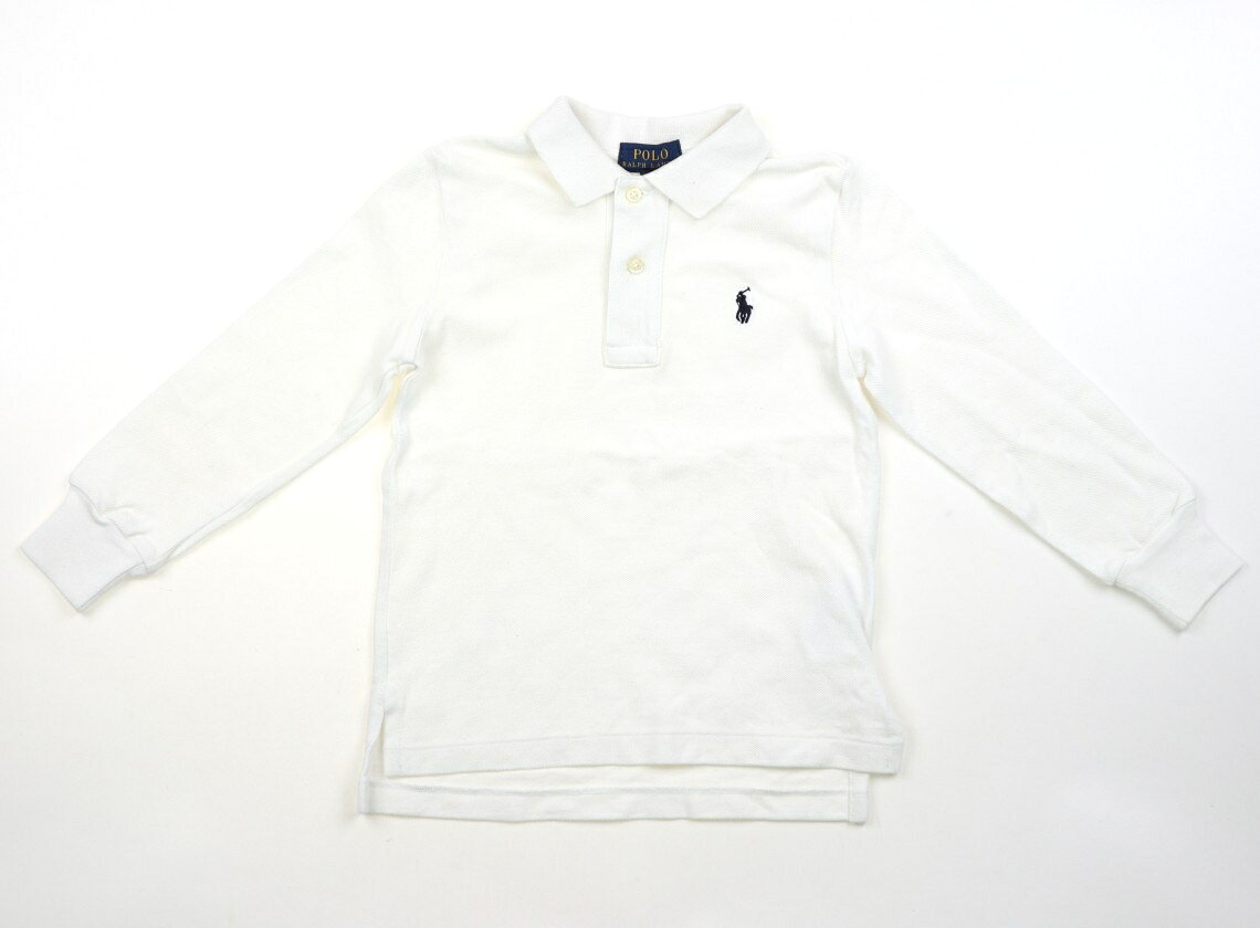 　ブランド 　POLO RALPH LAUREN(ポロラルフローレン) 　カテゴリー 　ポロシャツ 　サイズ 　90サイズ 　色 　ホワイト 　状態 　★★（返品不可） 　記名 　なし 　ジャンル 　Boy 実際のサイズ表記は2T。袖に薄茶色いシミあり。洗いざらし感がありますが、普段使いにいかがでしょうか。 ＊【状態】【サイズ】に関しての詳しい説明はこちら