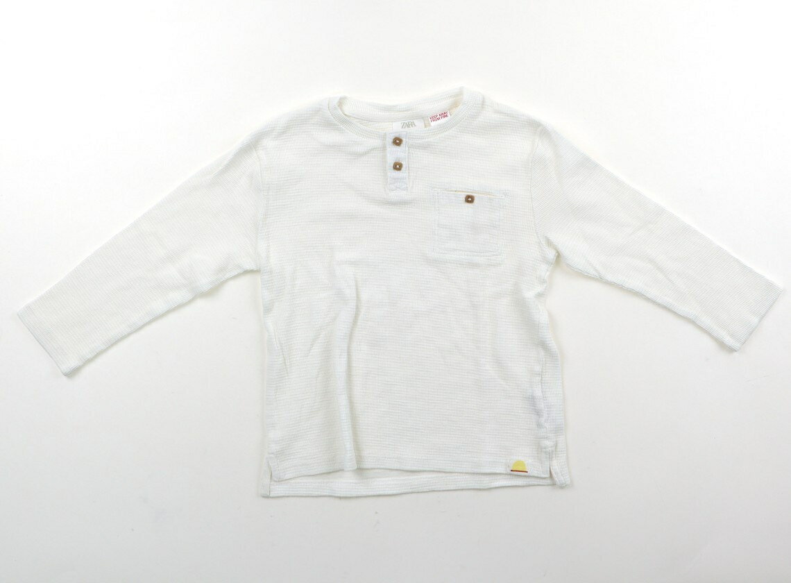 Rakuten - ザラ ZARA Tシャツ・カットソー 95 男の子 オフホワイト 子供服 ベビー服 キッズ アウトレット ユーズド 【中古】キッズ・ベビー・マタニティ