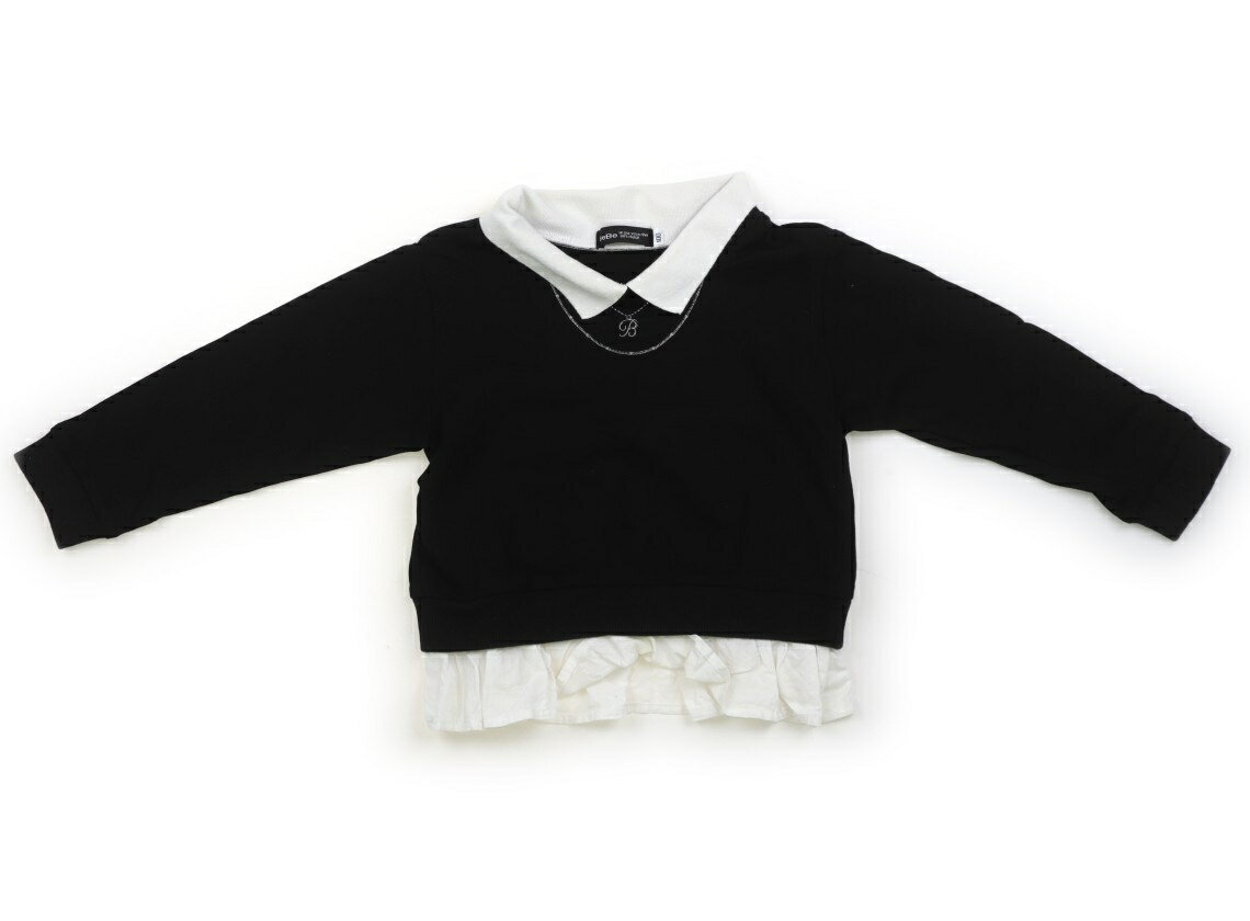 　ブランド 　BeBe(べべ) 　カテゴリー 　トレーナー・プルオーバー 　サイズ 　100サイズ 　色 　ブラック・ホワイト・ネックレス 　状態 　★★★★ 　記名 　なし 　ジャンル 　Girl 襟付きカットソー裾はシャツ地。少しほこり付着があります。まだお使いいただけそうです。 ＊【状態】【サイズ】に関しての詳しい説明はこちら