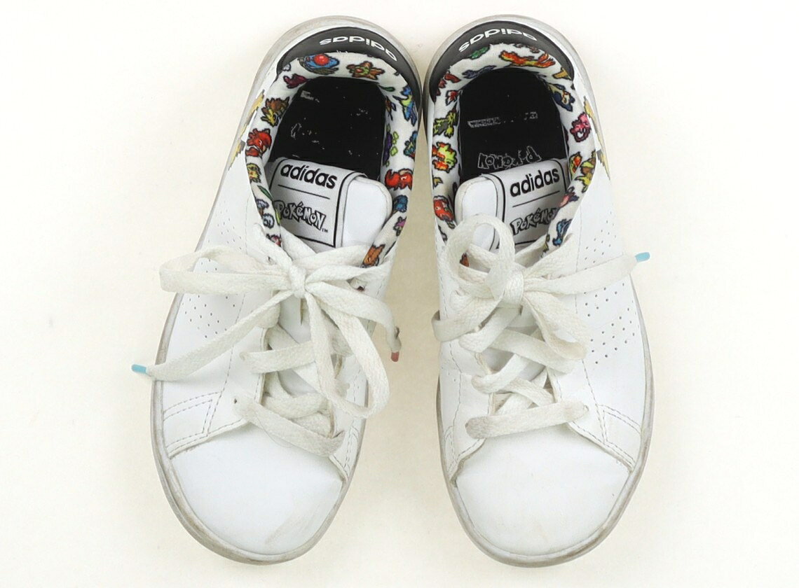 アディダス Adidas スニーカー 靴18cm〜 男の子 ホワイト 子供服 ベビー服 キッズ アウトレット ユーズド 【中古】キッズ・ベビー・マタニティ