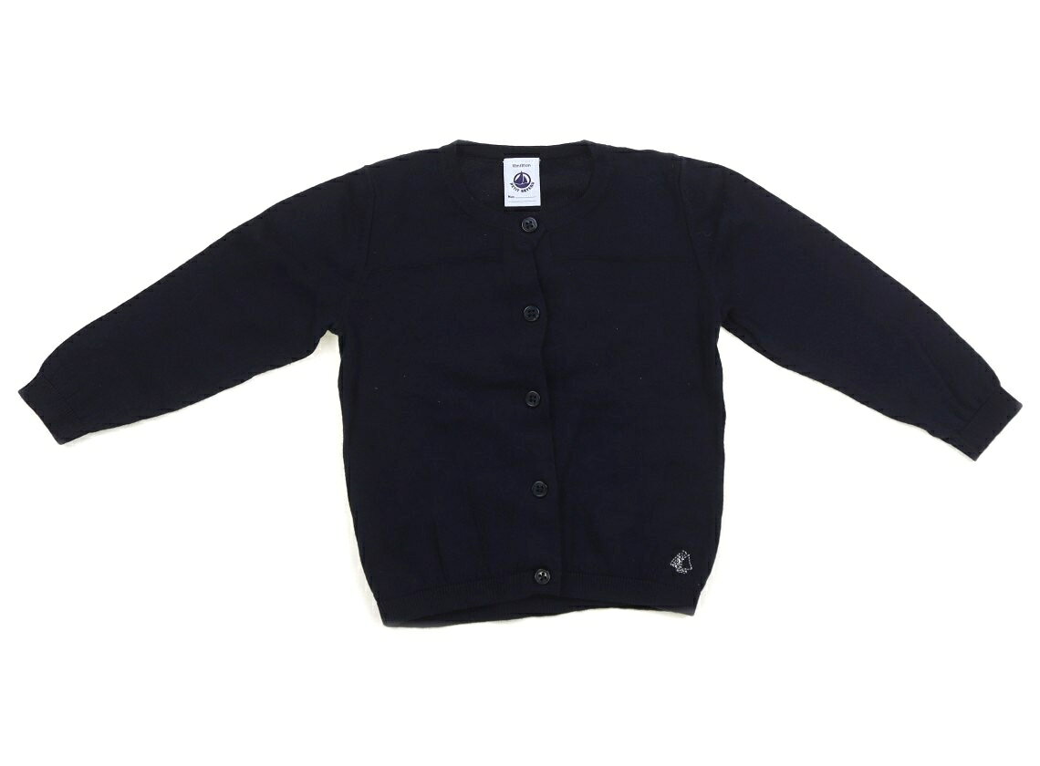 　ブランド 　PETIT BATEAU(プチバトー) 　カテゴリー 　カーディガン 　サイズ 　80サイズ 　色 　ネイビー 　状態 　★★★ 　記名 　なし 　ジャンル 　Girl 実際のサイズ表記は81cmです。全体に色あせ・毛羽立ちがありますが、まだまだお使いいただけそうです。 ＊【状態】【サイズ】に関しての詳しい説明はこちら