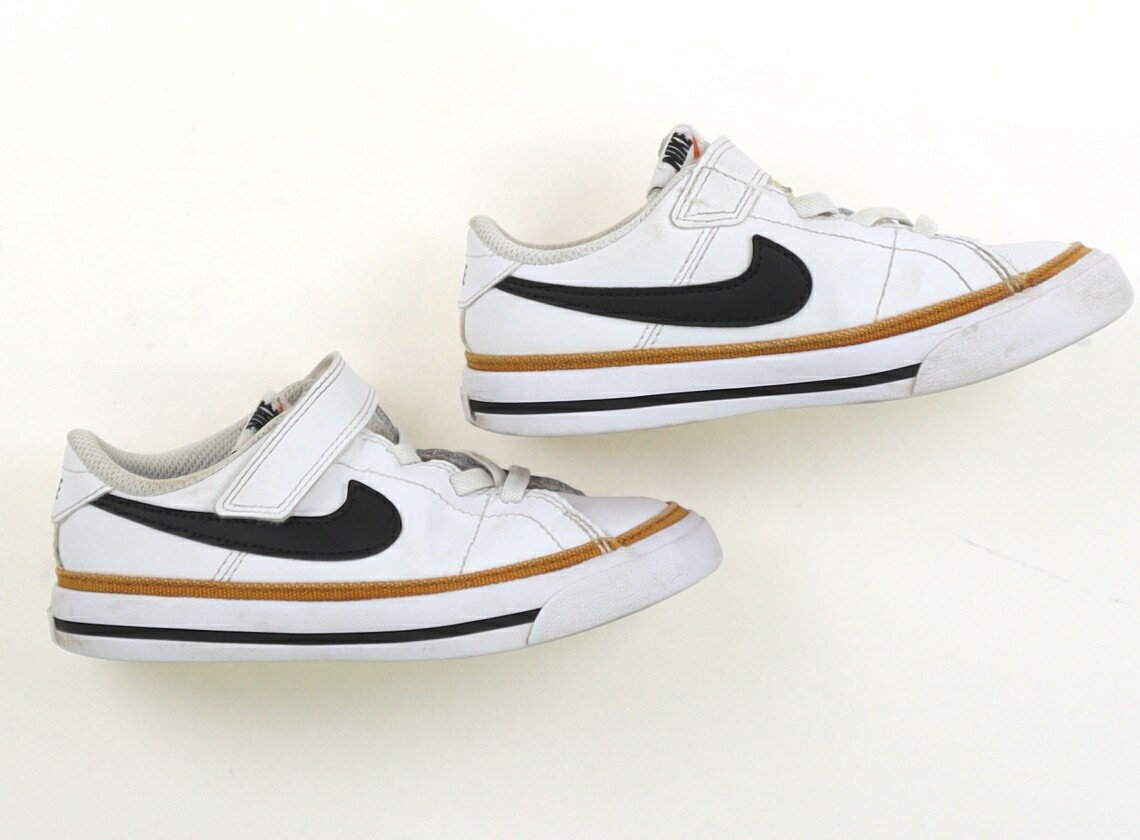 ナイキ NIKE スニーカー 靴16cm〜 男の子 オフ・ブラック 子供服 ベビー服 キッズ アウトレット ユーズド 【中古】キッズ・ベビー・マタニティ 2