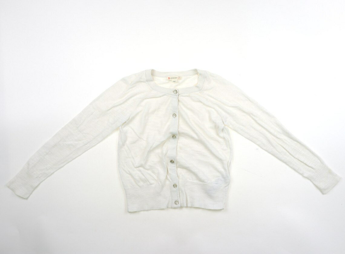 　ブランド 　J.Crew/Crewcuts(Jクルー) 　カテゴリー 　カーディガン 　サイズ 　110サイズ 　色 　ホワイト 　状態 　★★（返品不可） 　記名 　なし 　ジャンル 　Girl 実際のサイズ表記は6/7。コットンニット素材。お腹と袖口に複数の薄茶色いシミあり。洗いざらし感がありますが、普段使いにいかがでしょうか。 ＊【状態】【サイズ】に関しての詳しい説明はこちら