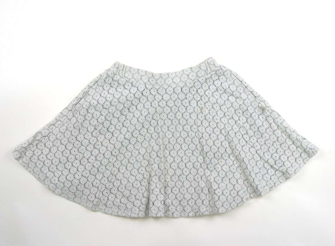 組曲 Kumikyoku スカート 130 女の子 白、花柄 子供服 ベビー服 キッズ アウトレット ユーズド 【中古】キッズ・ベビー・マタニティ
