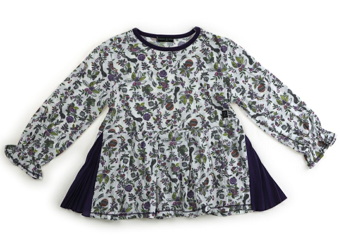 　ブランド 　Zuppa di Zucca(ズッパディズッカ) 　カテゴリー 　チュニック 　サイズ 　130サイズ 　色 　パープル、花 　状態 　★★★ 　記名 　なし 　ジャンル 　Girl カットソー地。色あせがありますがまだお使いいただけそうです。 ＊【状態】【サイズ】に関しての詳しい説明はこちら