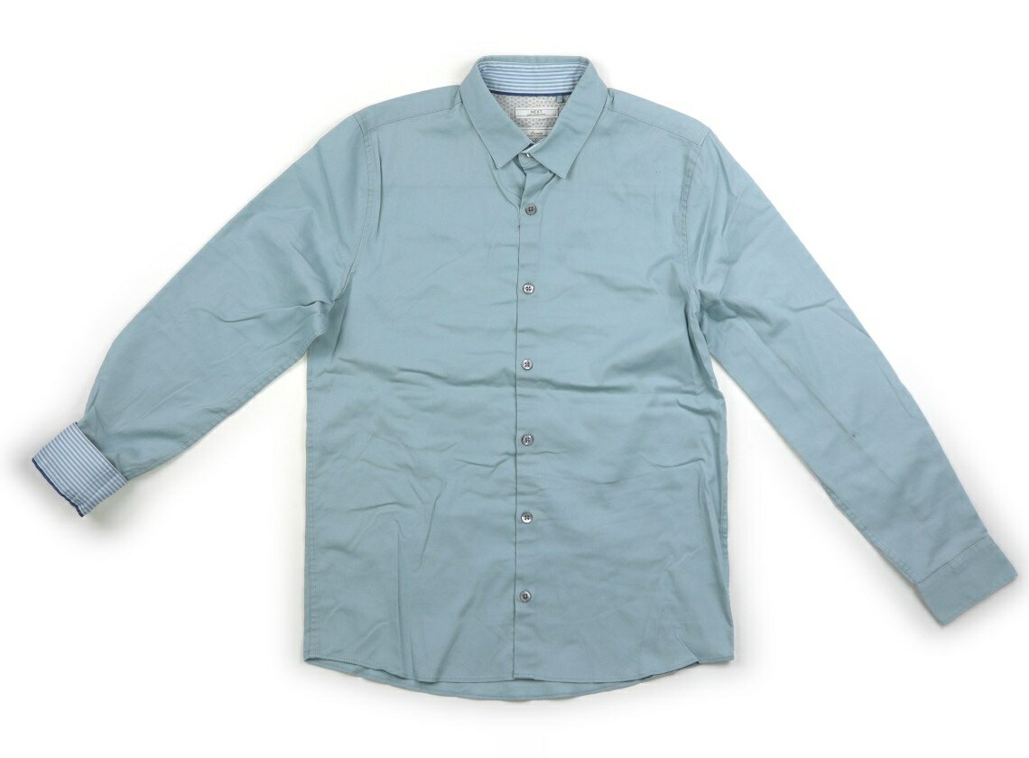 　ブランド 　NEXT(ネクスト) 　カテゴリー 　シャツ・ブラウス 　サイズ 　160サイズ 　色 　サックス 　状態 　★★★ 　記名 　なし 　ジャンル 　Boy 実際のサイズ表記は164cm。カフス裏はボーダー。カフス裏に薄汚れがありますが、まだお使いいただけそうです。 ＊【状態】【サイズ】に関しての詳しい説明はこちら