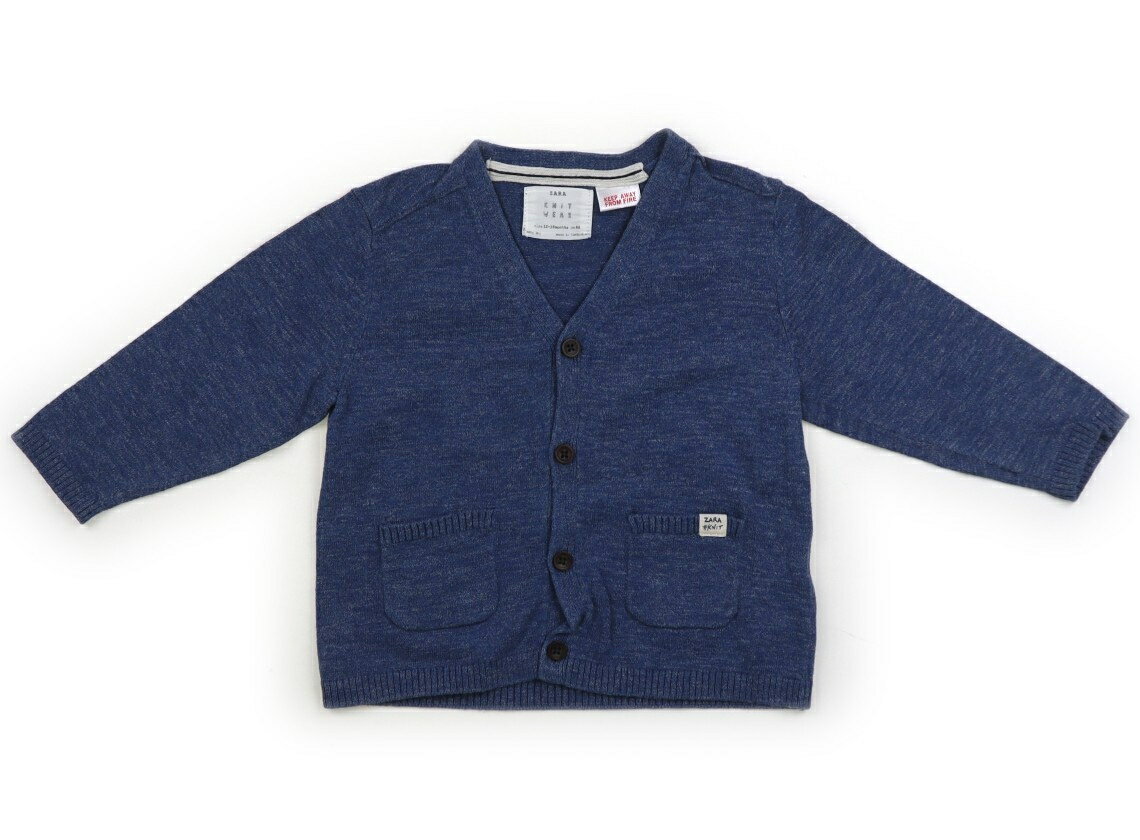 　ブランド 　ZARA(ザラ) 　カテゴリー 　カーディガン 　サイズ 　80サイズ 　色 　ブルー 　状態 　★★★★ 　記名 　なし 　ジャンル 　Boy 実際のサイズ表記は12-18m(86)です。伸縮性のある薄手のニット地。綺麗な状態でこれから活躍してくれそうです。 ＊【状態】【サイズ】に関しての詳しい説明はこちら