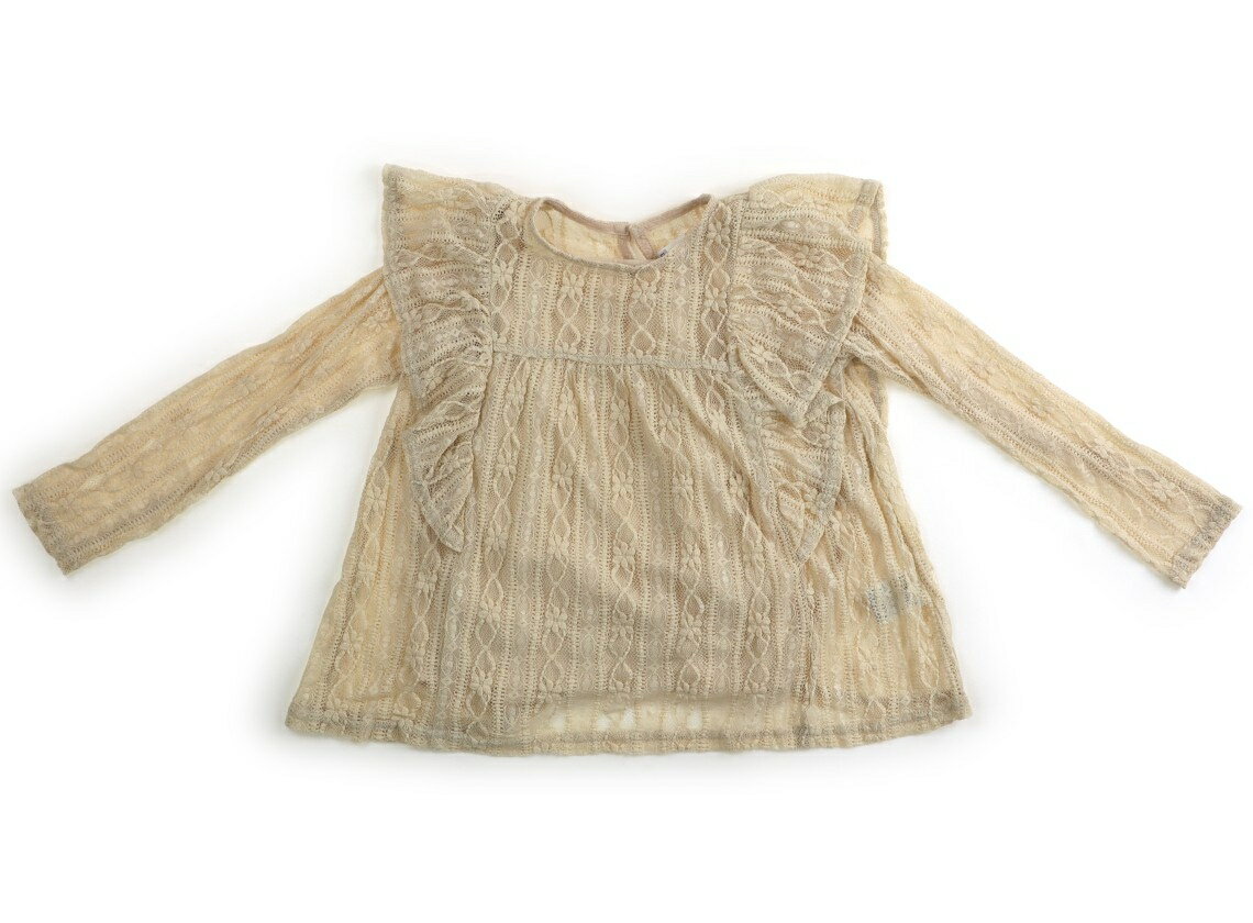 　ブランド 　BeBe Petits Pois Vert(ベベ プチ ポワ ヴェール) 　カテゴリー 　シャツ・ブラウス 　サイズ 　120サイズ 　色 　キナリ、花柄 　状態 　★★★ 　記名 　なし 　ジャンル 　Girl 2点セットです。ナイロンポリウレタンのレースブラウスと、綿のキャミソールです。ややヨレはありますが、まだまだお使い頂けます。 ＊【状態】【サイズ】に関しての詳しい説明はこちら