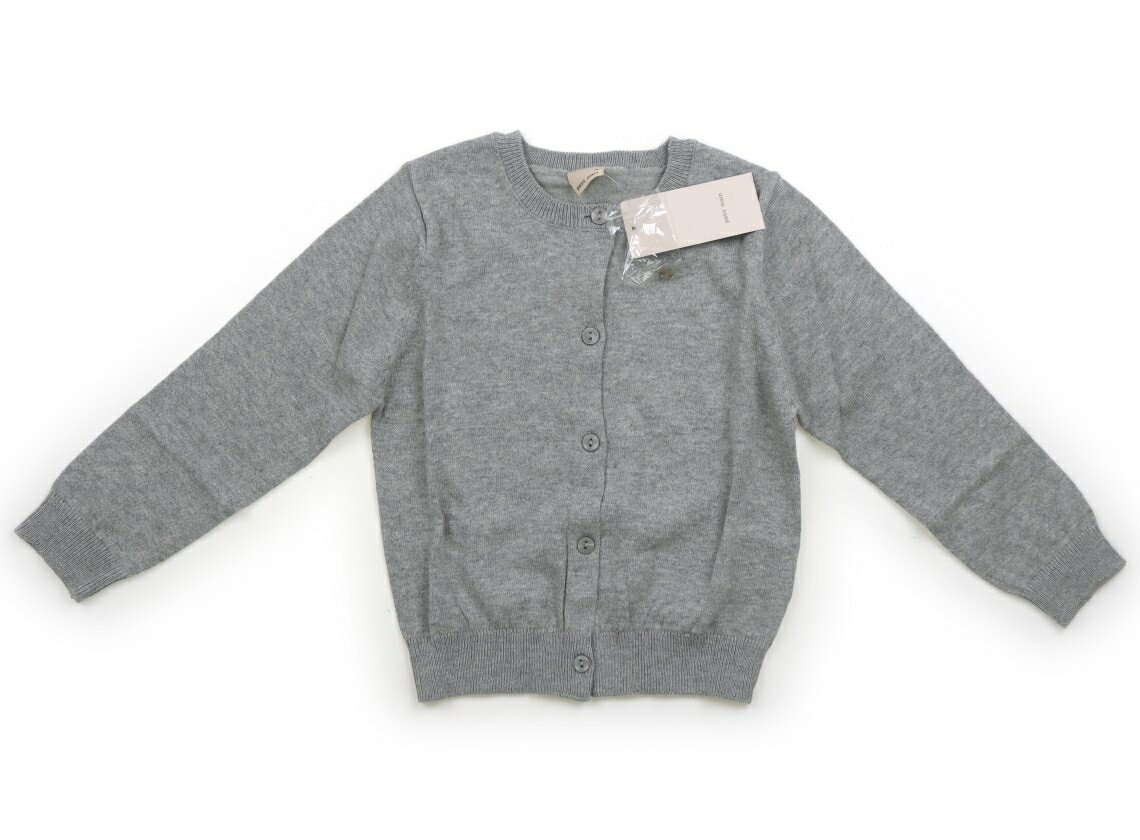 　ブランド 　petit main(プティマイン) 　カテゴリー 　カーディガン 　サイズ 　100サイズ 　色 　グレー 　状態 　N 　記名 　なし 　ジャンル 　Girl 新品タグ付き。サイズ表記はM。コットンニットソー。 ＊【状態】【サイズ】に関しての詳しい説明はこちら