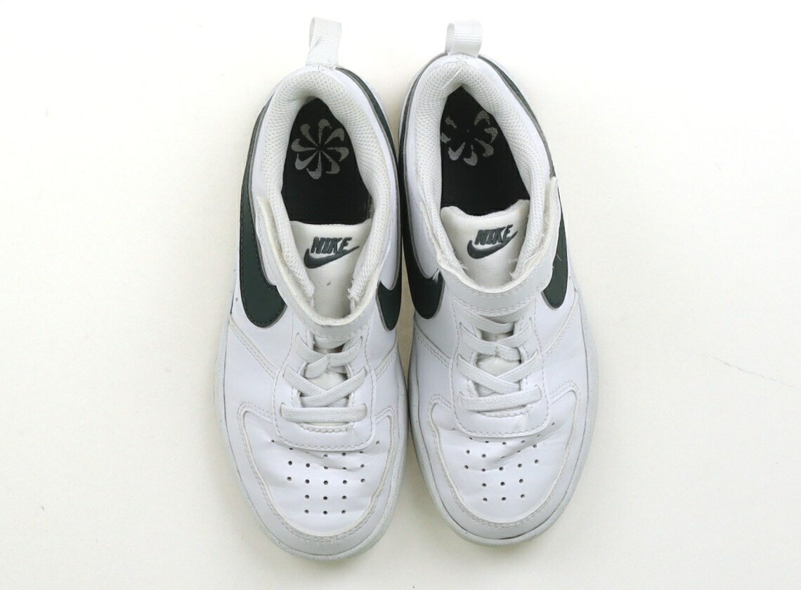 ナイキ NIKE スニーカー