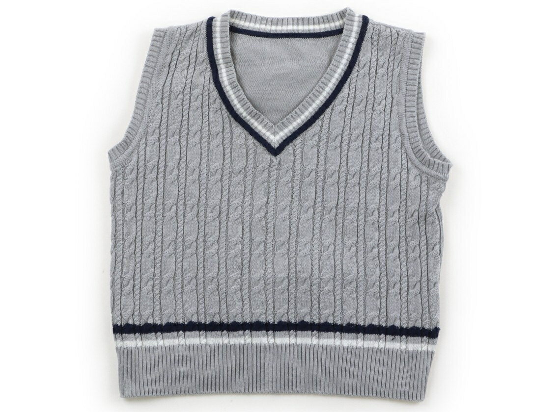 　ブランド 　COMME CA FOSSETTE(コムサフォセット) 　カテゴリー 　ベスト 　サイズ 　90サイズ 　色 　ライトグレー、紺 　状態 　★★★ 　記名 　なし 　ジャンル 　Boy コットンアクリル素材のニットベスト。ヨレと毛羽立ちありますがまだお使いいただけそうです。 ＊【状態】【サイズ】に関しての詳しい説明はこちら